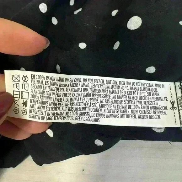 5 for $25| NWT Forever 21 black with white cream polka dot button down small - Picture 6 of 9